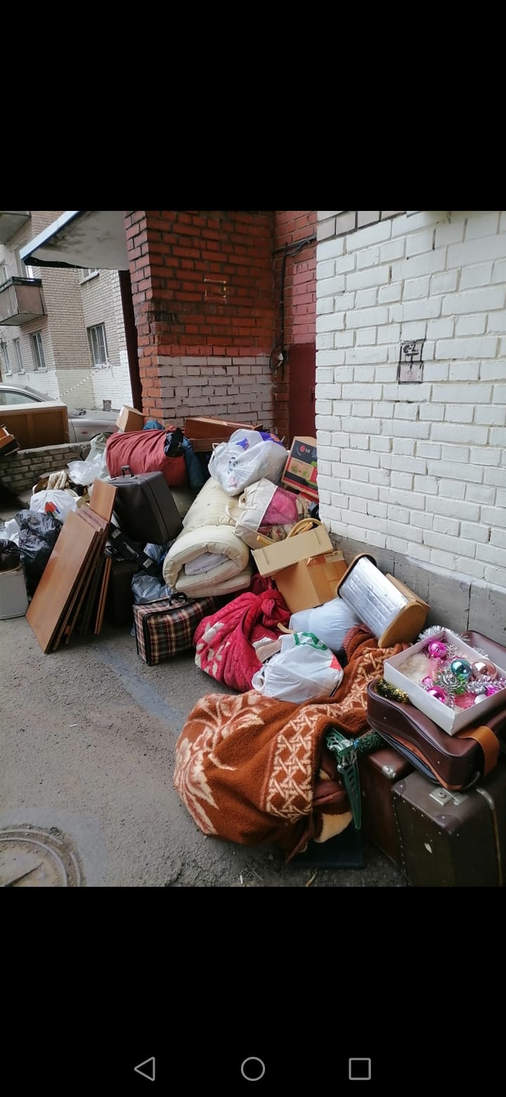 Вывоз старой мебели, хлама под ключ СПб фрунзенский район Будапештская 83к1