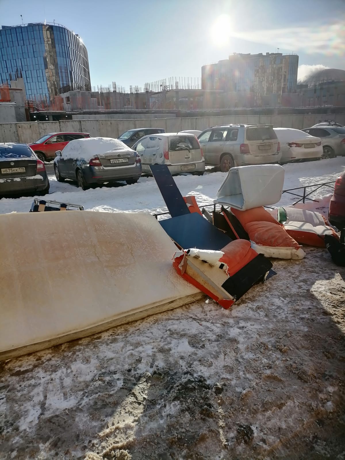 Вывоз старой мебели СПб Красносельский район Ветеранов 112к1